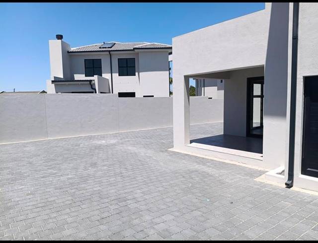 3 BEDROOM PROPERTY TO RENT IN EDEN PARK